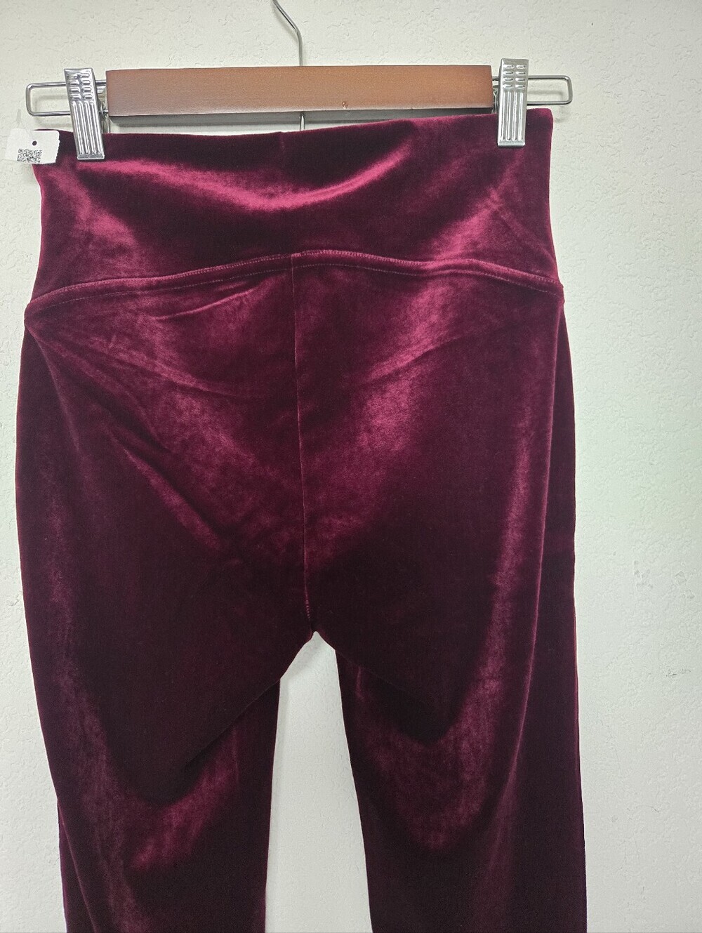 NWT SPANX High-Waist Velvet Leggings - Burgundy.Size M - Picture 6 of 7
